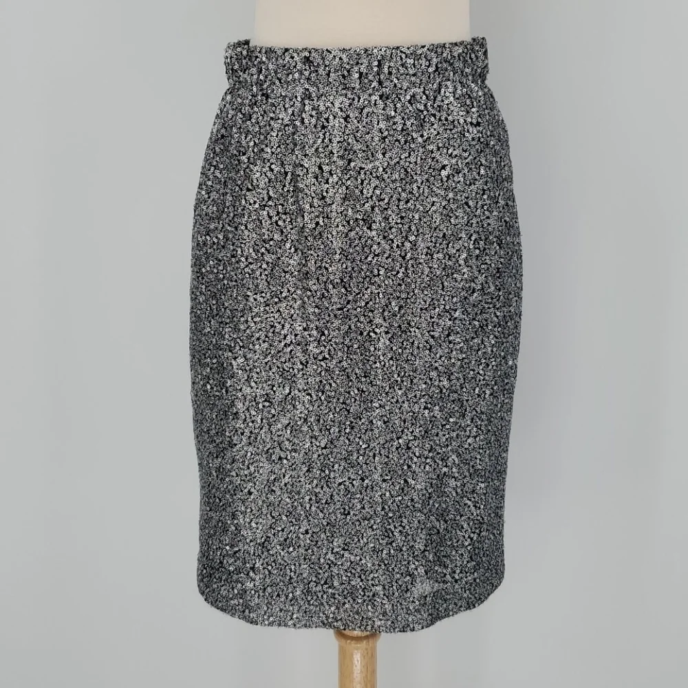 Daniel Cremieux Silver and Black Sequin Pencil Pull Up Straight Skirt X-Small 2